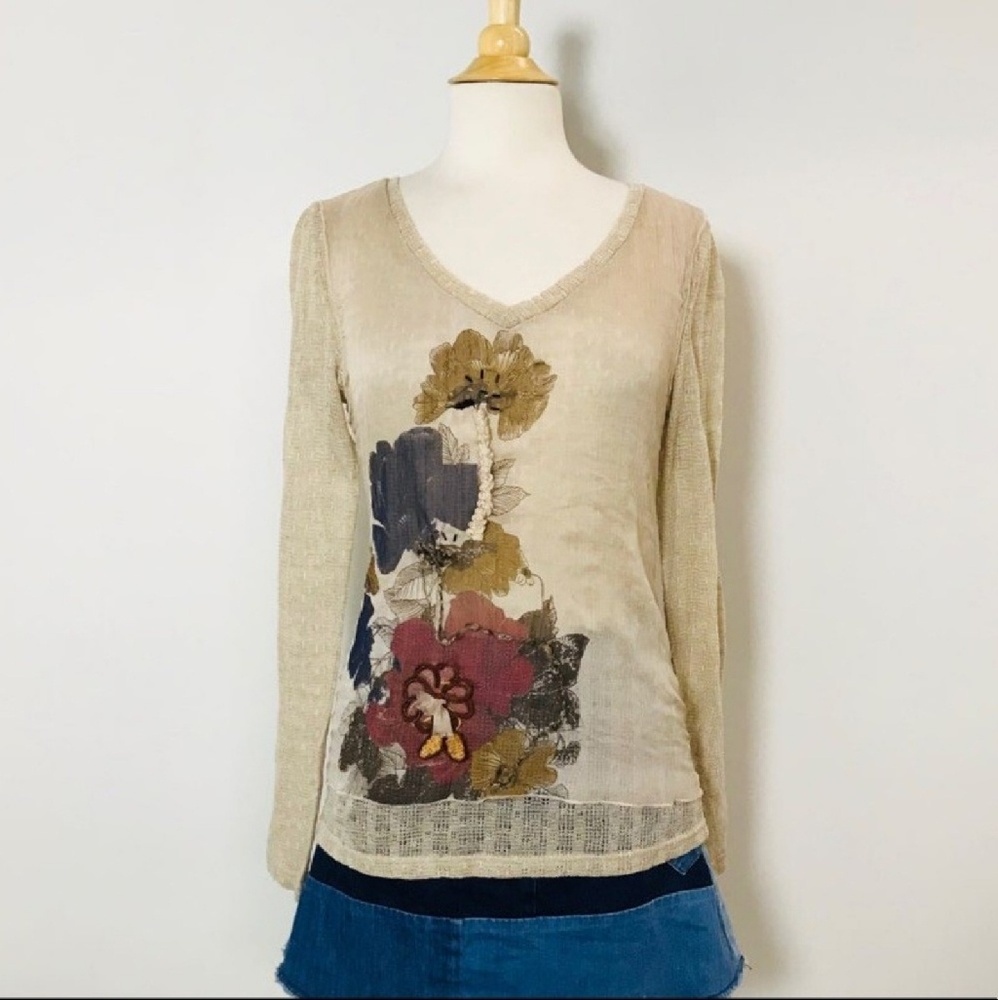 Nwt Flowers Patched Long Sleeve Top
